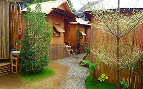 Fundee Story Guesthouse Bamboo House In Chiang Mai Old Town