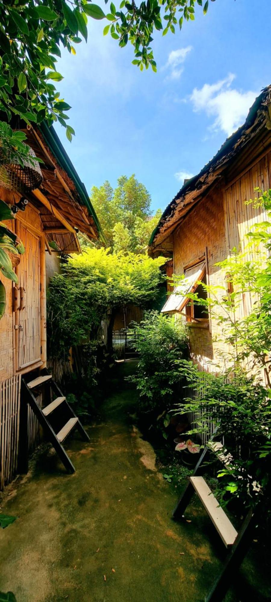 Fundee Story Guesthouse Bamboo House In Chiang Mai Old Town Exterior photo