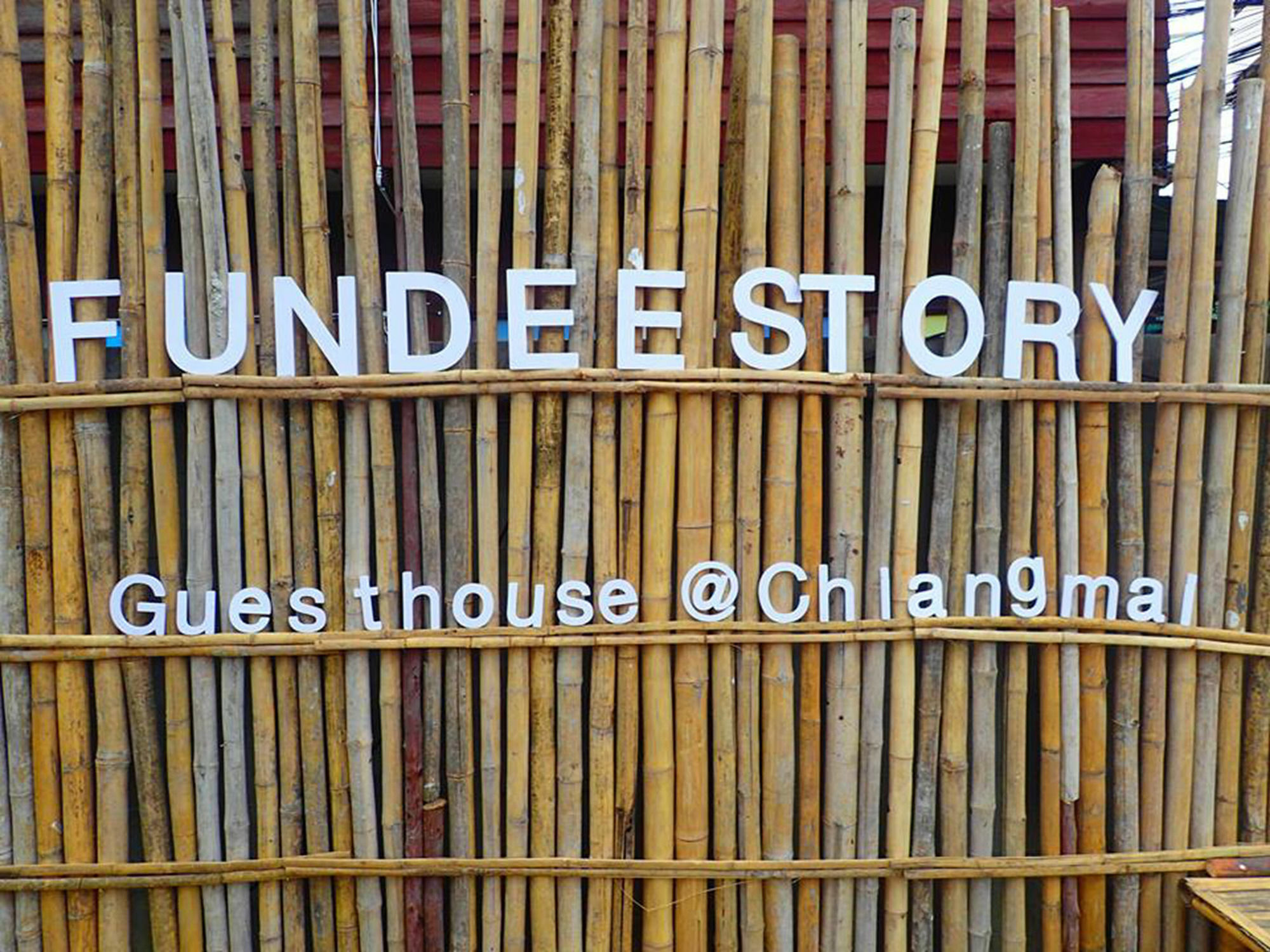 Fundee Story Guesthouse Bamboo House In Chiang Mai Old Town Exterior photo